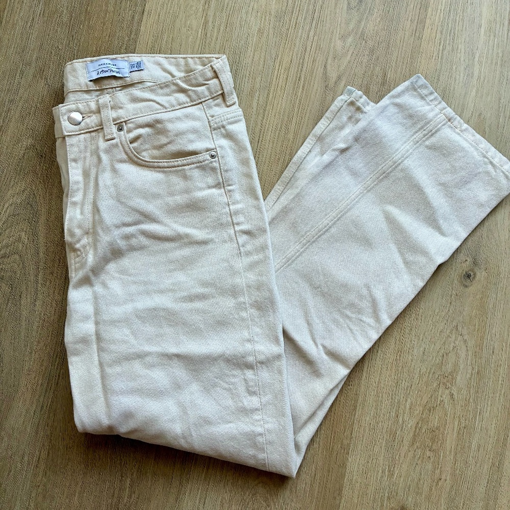 & Other Stories straight leg high rise Jeans / Cream Colour Jeans